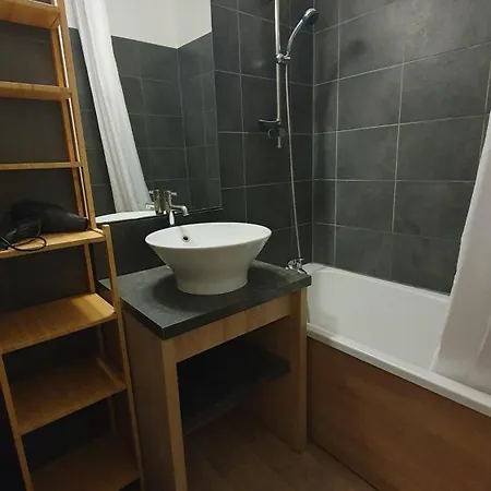 Apartment Creux De L'ours Mottaret, 3 A 5 Couchages